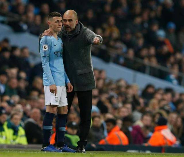  福登世界波破门曼城德比战击退曼联显威力