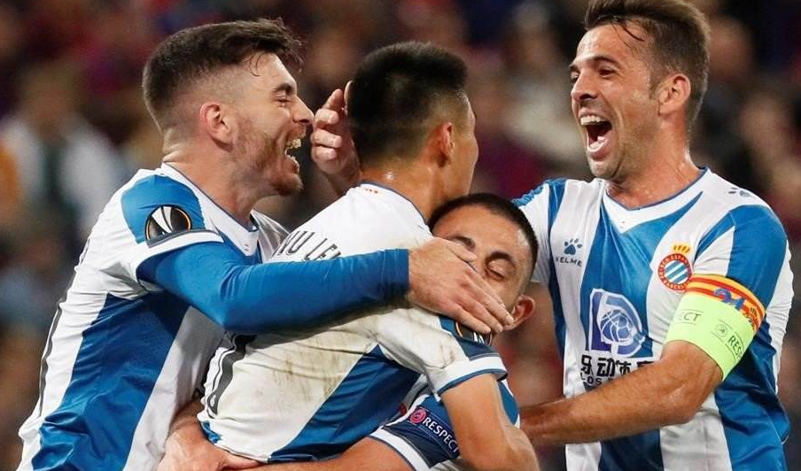  西汉姆联补时绝杀狼队收获关键三分