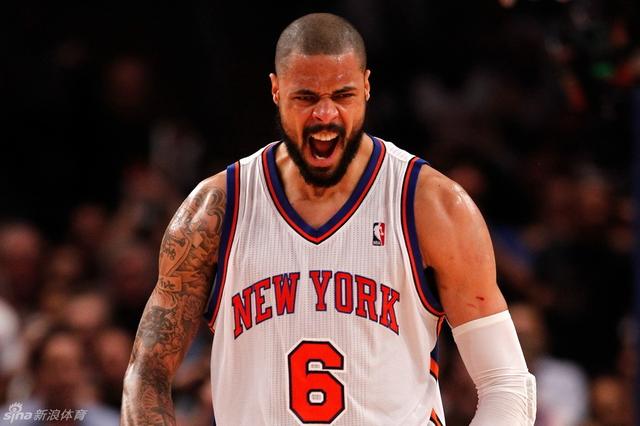  埃弗顿老帅运筹帷幄，太妃糖下半场换人调整扭转乾坤